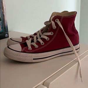 Women’s Maroon Converse